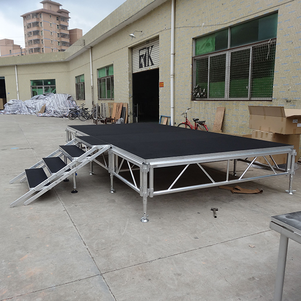 2x1x0.6m Smile Tech aluminum stage with Non-slip 