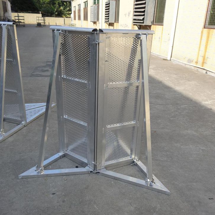 Gate Barrier with Lockable Gate
