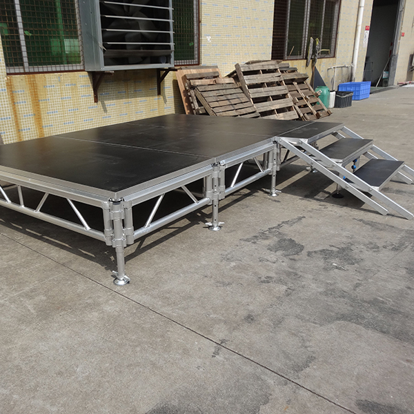 2x1x0.6m Smile Tech aluminum stage with Non-slip 