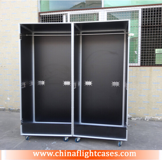 Mobile Wardrobe- Flight Case 1855 x 600 x1982mm