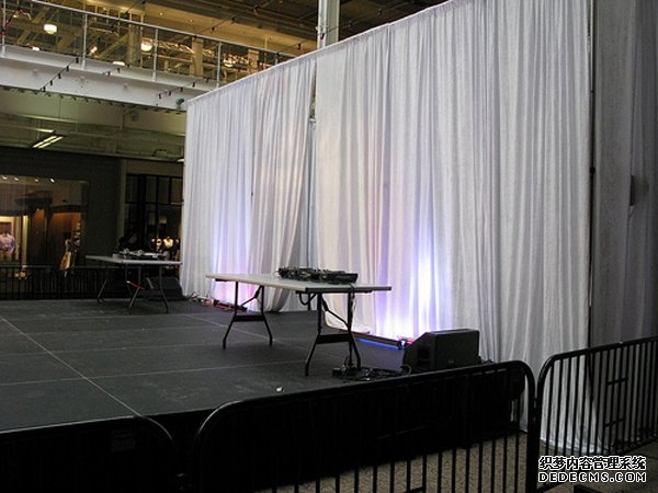 RK Pipe and drape system for party show event