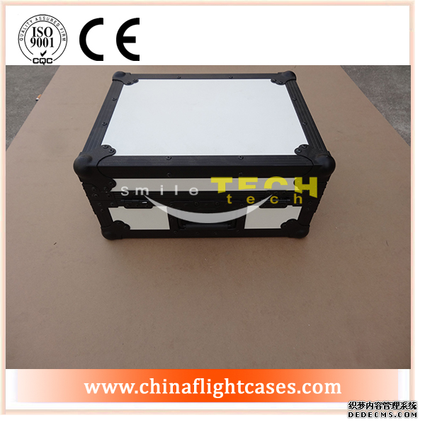 DJ EQUIPMENT CD PLAYER FLIGHT CASES