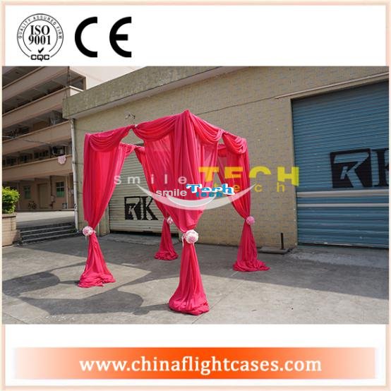 <b>Pipe And Drape System Used For Wedding or Celebrating Parties Decoration</b>